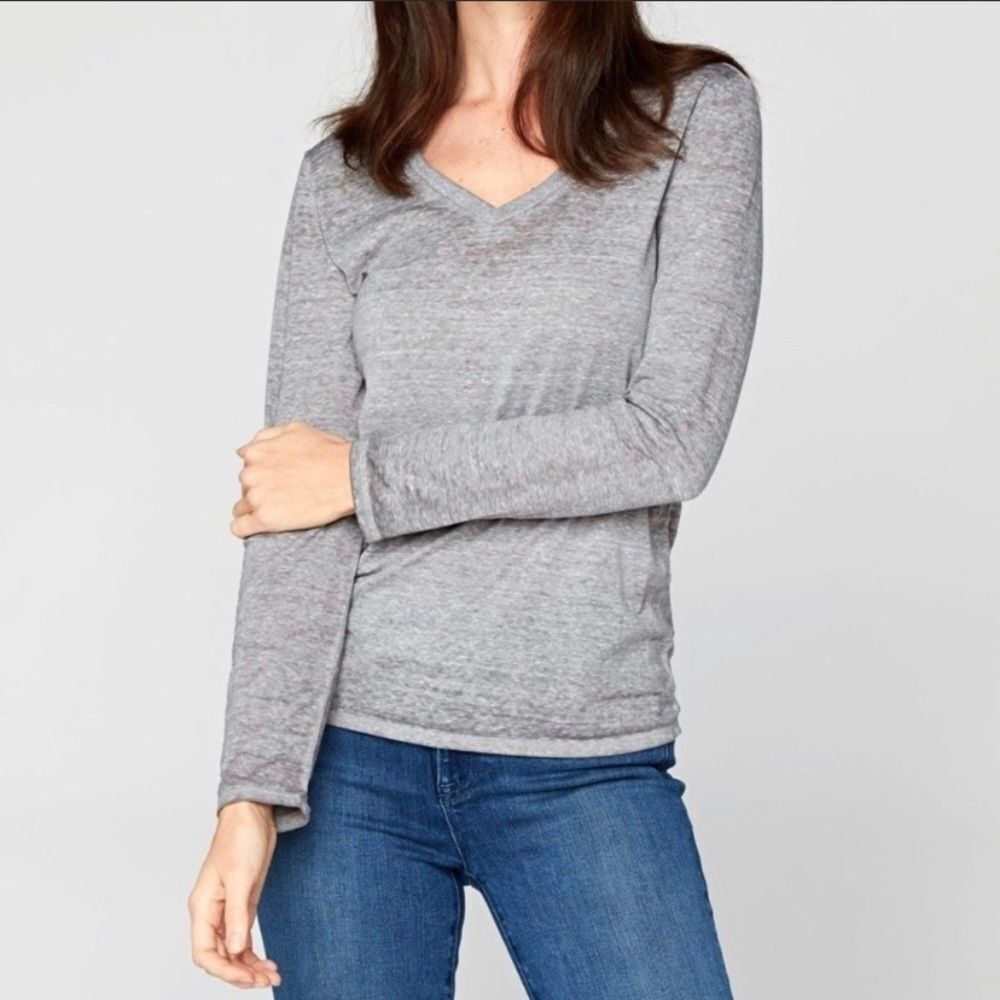 THREADS 4 Thought Charcoal Long Sleeve‎ Vintage Wash V-Neck Tee